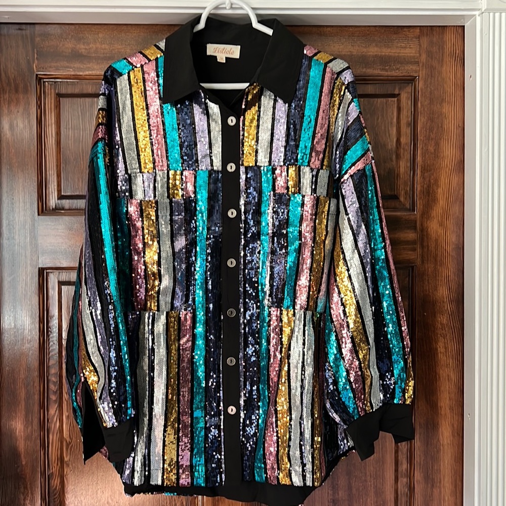 Listicle sequin button up top, size L.   New, sequins